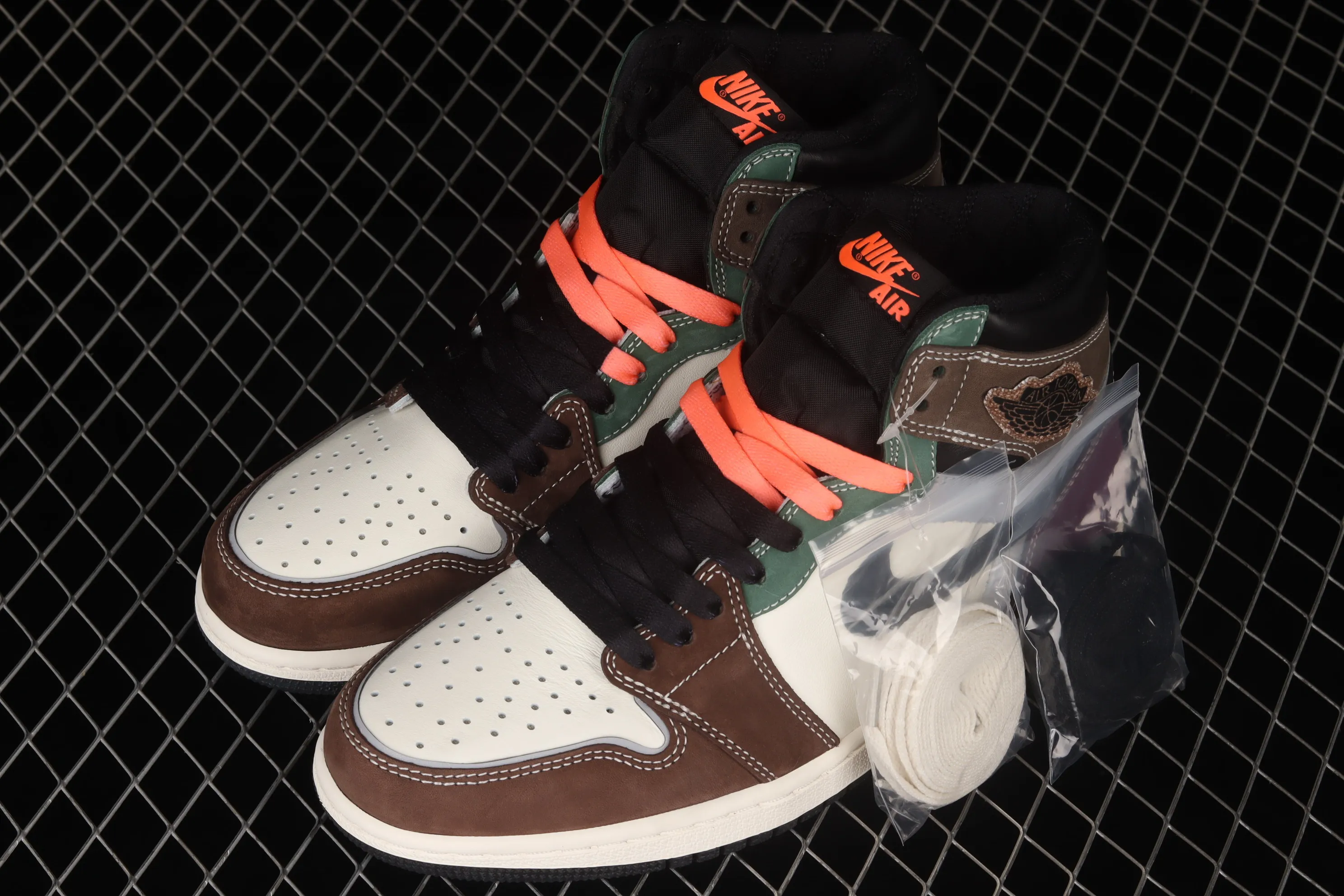 All categories Air Jordan Jordan series basketball shoes Air Jordan 1 High pure original version Air Jordan 1 High OG "Hand Crafted" AJ1 Joe 1 color stitching DH3097-001